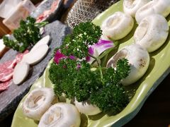 口蘑-万兴佳烤肉·长白山老味道(东岸里店)