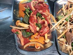 -马路牙子烧烤音乐酒馆(望京店)
