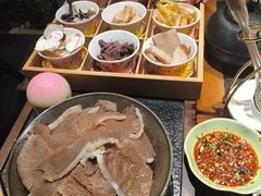 -菌自由丨野生菌火锅特色庭院餐厅(丽江古城店)
