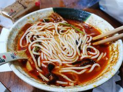 -吉庆桂林米粉·柳州螺蛳粉(港汇广场店)