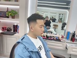 -尤司男士国潮理发馆