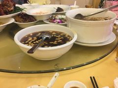 -山明水秀大饭店