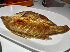 布尔津烤鱼-谷丽麦馕新疆菜·清真(步步高梅溪新天地店)