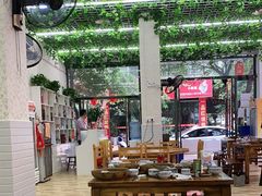 大堂-一品红烧鸭特色川菜(三岔湖店)
