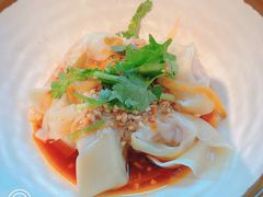 -龍堂蟹黄小笼包(德思勤四季汇店)