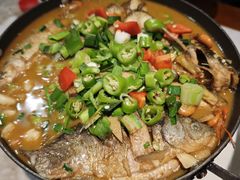 富春江野生杂鱼煲-小乡小镇·传承桐庐土菜·老板亲自烧的菜