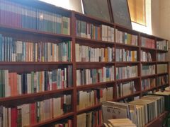 -麦田书店(国防路店)