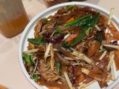 -八府香鸭·啫啫煲(华山路店)