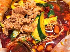 -周良天山牛杂城(天山路总店)