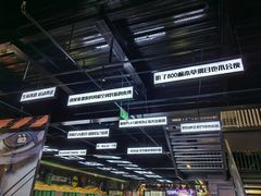 -极限PLAY运动娱乐新世界·团建派对潮玩休闲馆·室内蹦极高空游乐园