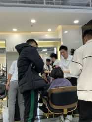 -AYO SALON