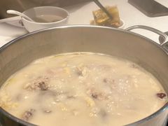 -煲王粤菜餐厅(中侨中心店)