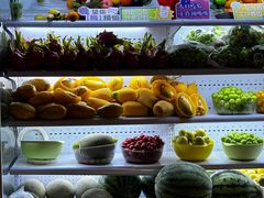 -涨巢·潮玩水疗局