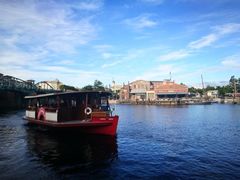 -海底巡游艇:尼莫和好友的海洋世界