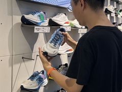 -王府井百货熙地港店