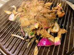 -燚店·铁板鱼蛙·烤肉·烤串(北新桥店)