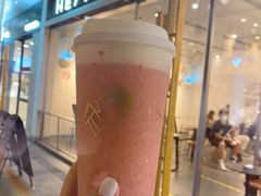 -喜茶(上海打浦桥日月光gelato lab+店)