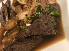 牛什拼盘-源记茶餐厅(尖沙咀店)