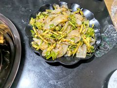 -果松木炭酸菜铜火锅·外婆参鸡汤