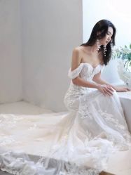 -Lady  Jane高端婚纱礼服馆