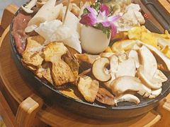 -一朵菌·野生菌探索家火锅(南亚店)