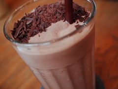 -ROAST coffee & eatery