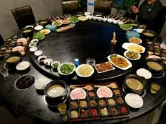 -菌海森林·非遗野生菌火锅(西山区滇池路摩根道店)