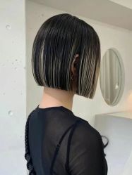 -苑苑发型设计