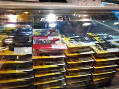 -周黑鸭(北京海淀区新中关店)