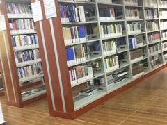 -上海市静安区图书馆(新闸路馆)