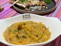 -香巴拉云南餐厅(华莱坞店)