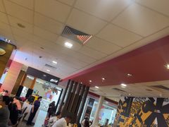 -麦当劳(汉口火车站候车室店)