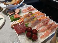 -雍容荟帝王蟹活龙虾展台自助(IFS黑金店)