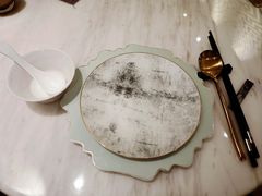 餐具摆设-闻见中国海南菜(K11店)