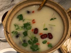 铁棍山药炖江团鱼汤-掌柜的店·河南菜(新天地店)