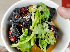 -黑色经典臭豆腐·湖南特产(坡子街特产局店)