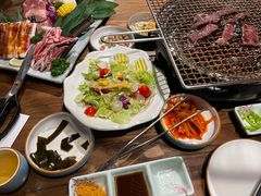 -明洞阿姨·韩式酱蟹烤肉·创意料理(三元桥店)