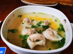 -南城香·饭香串香馄饨香(红军营店)