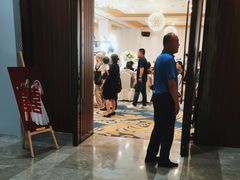 -首旅京伦酒店·8号时尚餐厅