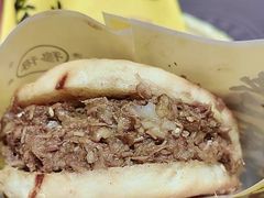穆得老周家牛肉烧饼-穆得·老周家牛肉烧饼(普利街店)