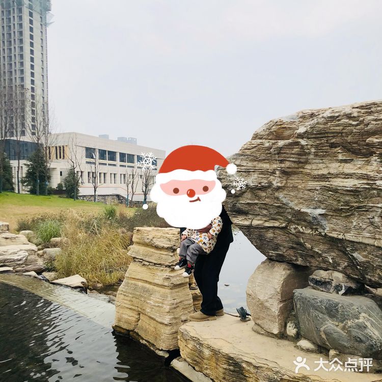 长安公园的滑梯是特色