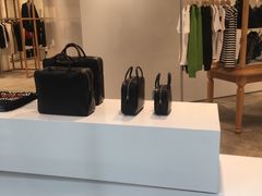 -川久保玲(大阪店)