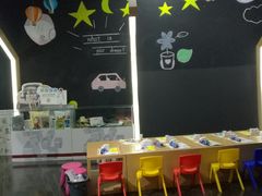 大堂-汽车博物馆主题餐厅