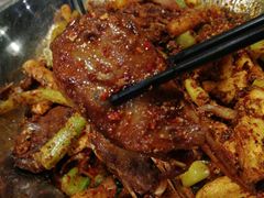 -嘎嘎鸭下巴·爆辣干锅(女人街店)