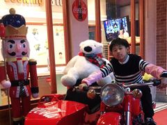 -东方明珠·可口可乐欢乐餐厅
