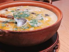 河蚌豆腐汤-香园茶社·金陵小灶(老门东店)