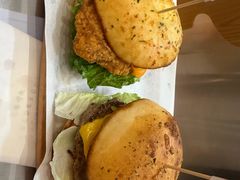 -必胜客(阿罗海店)