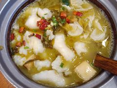 -周鱼小馆石锅酸菜鱼(活力汇店)