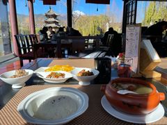 -丽江悦榕庄酒店-明月·雪山庭院餐厅