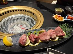 -山川小町·极番烧肉(新地假日广场店)